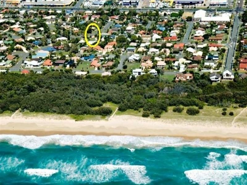 14 Parari Street, Warana QLD 4575