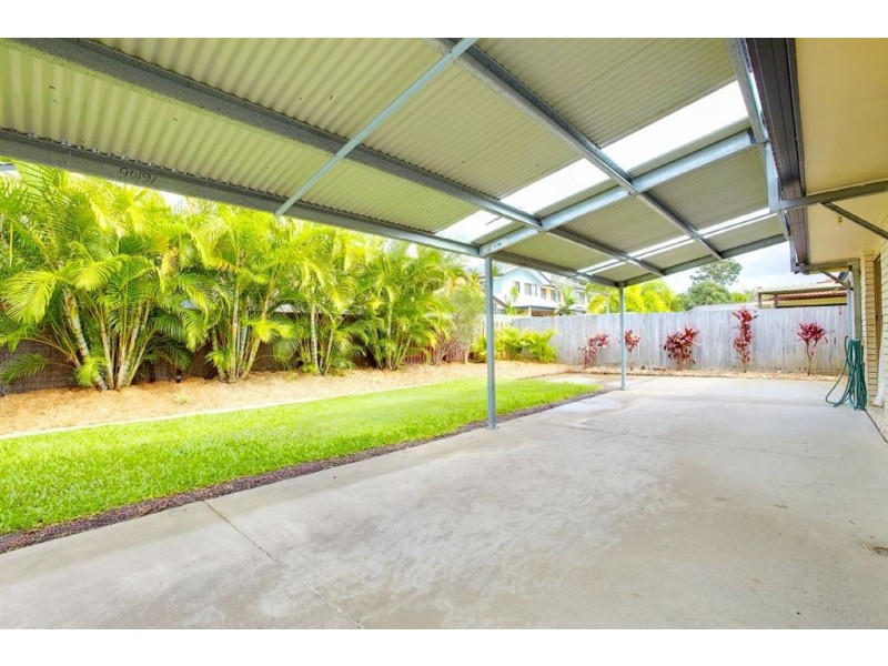 8 Coraki Street, Battery Hill QLD 4551