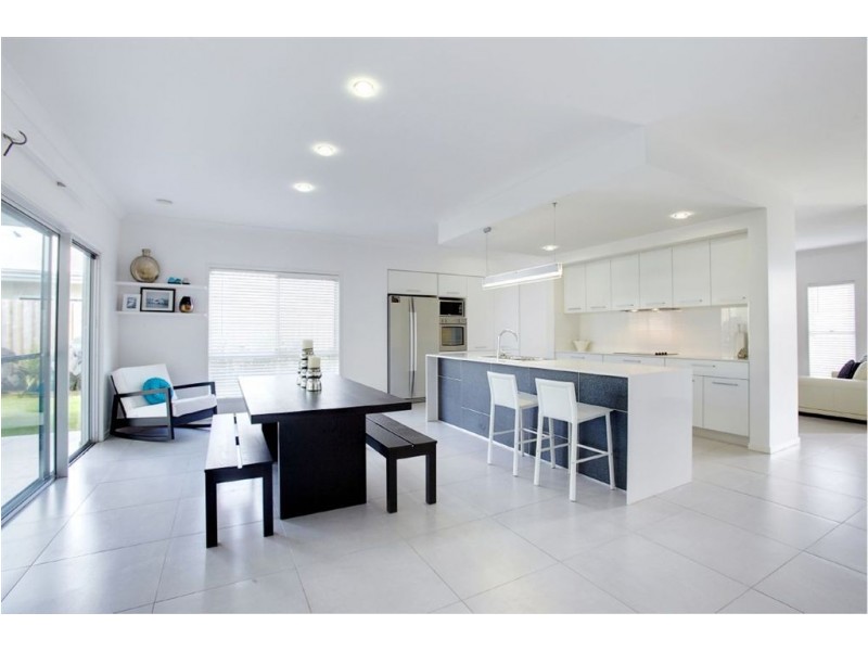 27 Myrtle Place, Mountain Creek QLD 4557