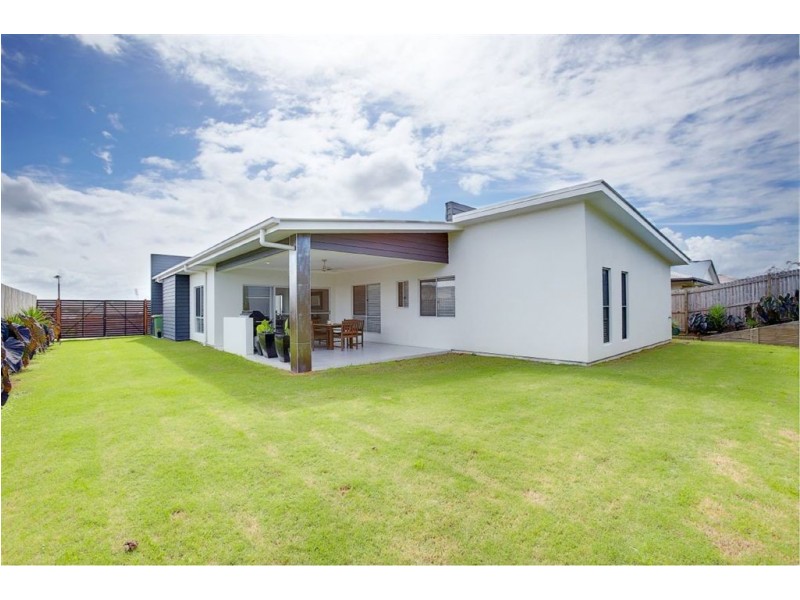 27 Myrtle Place, Mountain Creek QLD 4557
