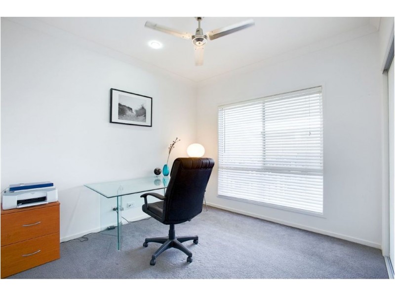 27 Myrtle Place, Mountain Creek QLD 4557