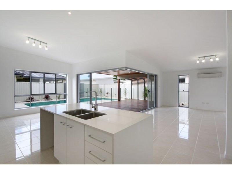 23 Trinity Place, Pelican Waters QLD 4551