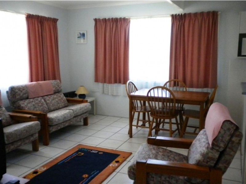 6 Golden Beach Esplanade, Golden Beach QLD 4551