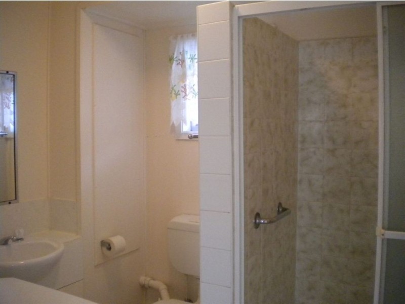 6 Golden Beach Esplanade, Golden Beach QLD 4551