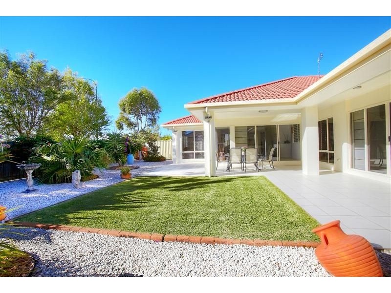 10 Ballinger Place, Pelican Waters QLD 4551