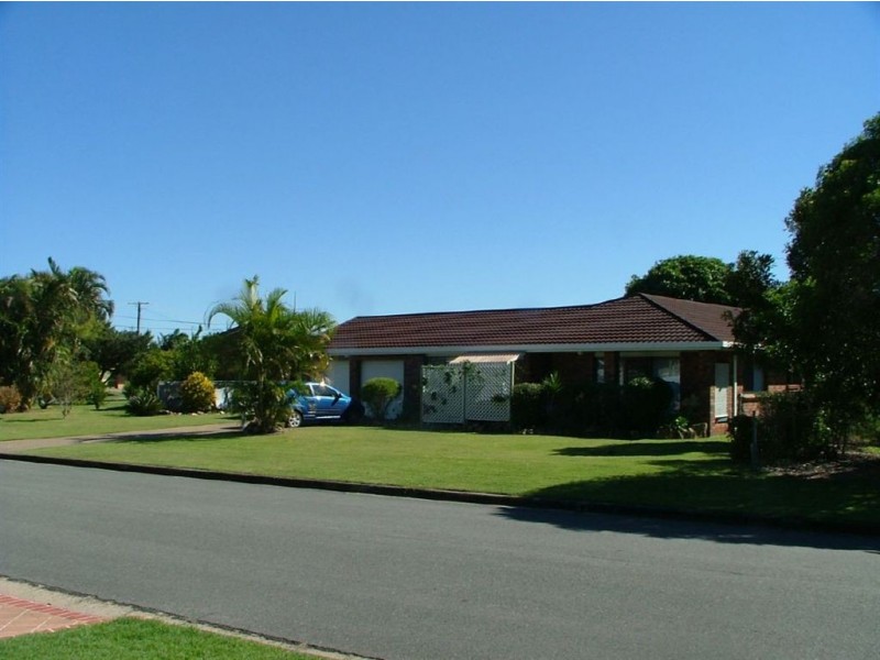 39 Wavell Avenue, Golden Beach QLD 4551