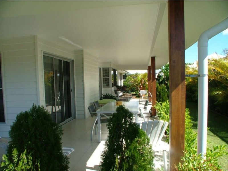 20 St Pauls Avenue, Pelican Waters QLD 4551