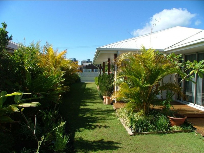 20 St Pauls Avenue, Pelican Waters QLD 4551