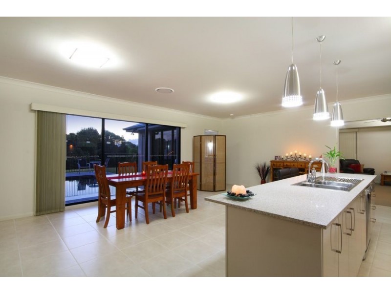 14 Rutherford Place, Pelican Waters QLD 4551