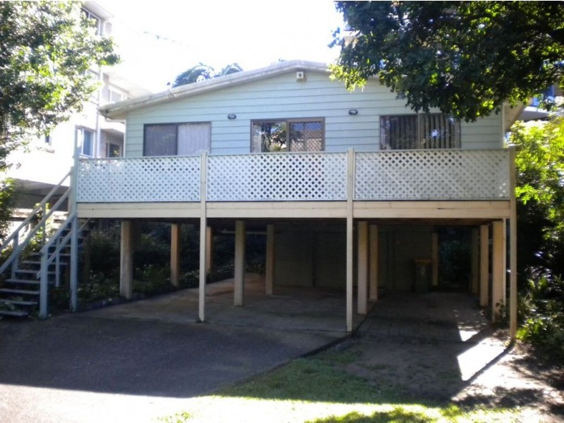 11 Arthur Street, Kings Beach QLD 4551