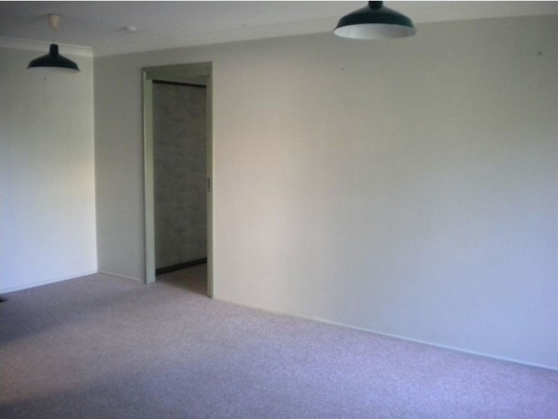 11 Arthur Street, Kings Beach QLD 4551