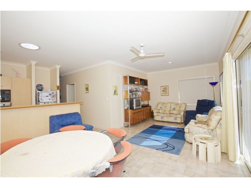 25/40 Lakeside Crescent, Currimundi QLD 4551
