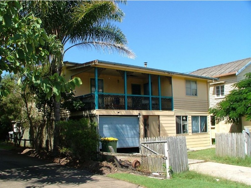 37 Kennedy Parade, Golden Beach QLD 4551