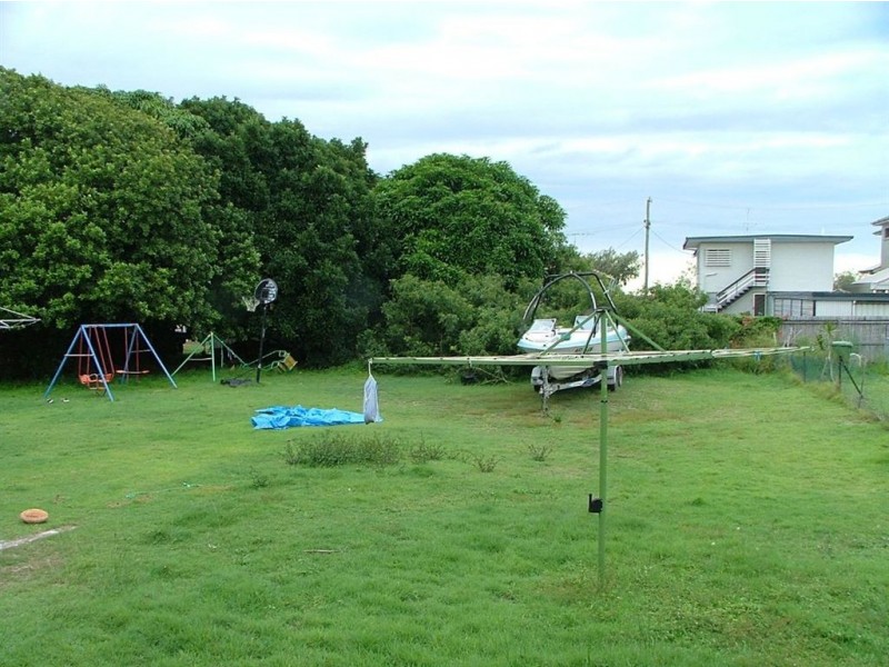 37 Kennedy Parade, Golden Beach QLD 4551