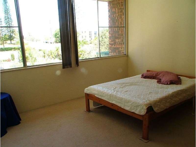 27-29 Burgess Street, Kings Beach QLD 4551
