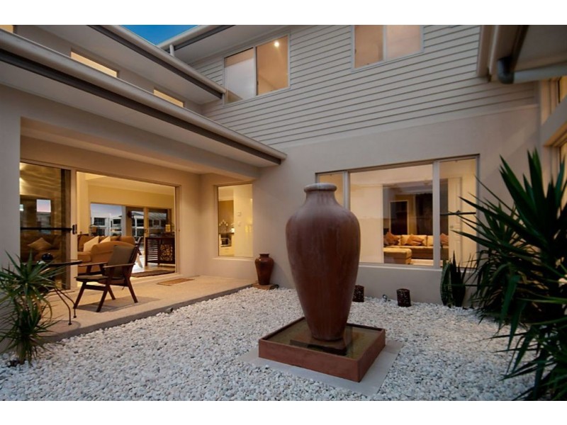 16 Deep Water Circuit, Pelican Waters QLD 4551