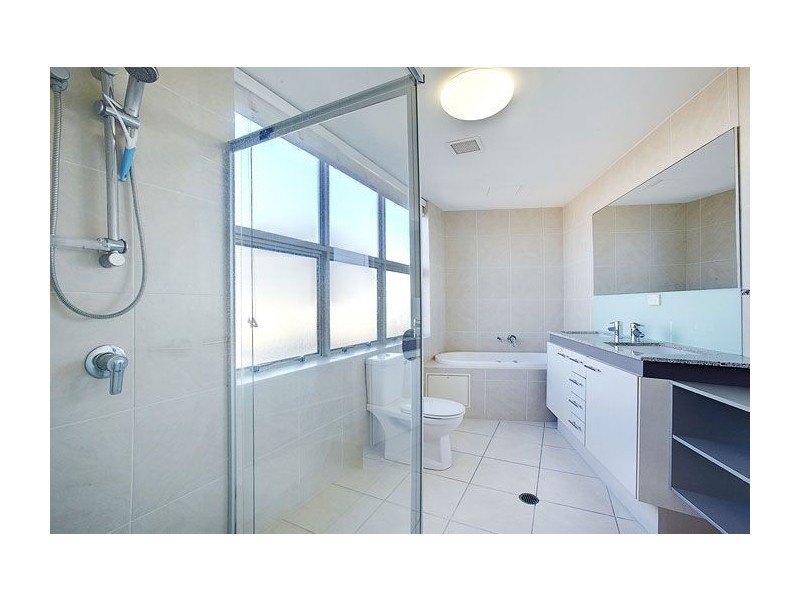 4 Queen Street, Kings Beach QLD 4551