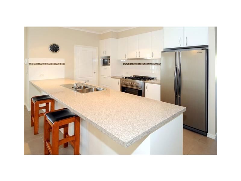 4 Francis Court, Pelican Waters QLD 4551
