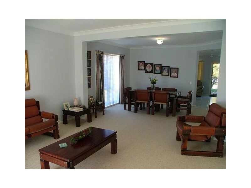 4 Firefly Street, Pelican Waters QLD 4551