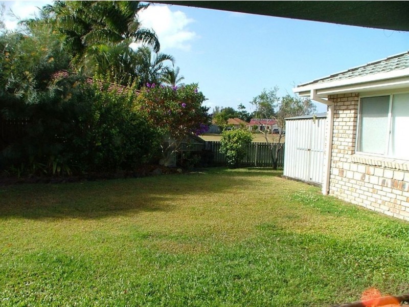 17 St James Court, Little Mountain QLD 4551