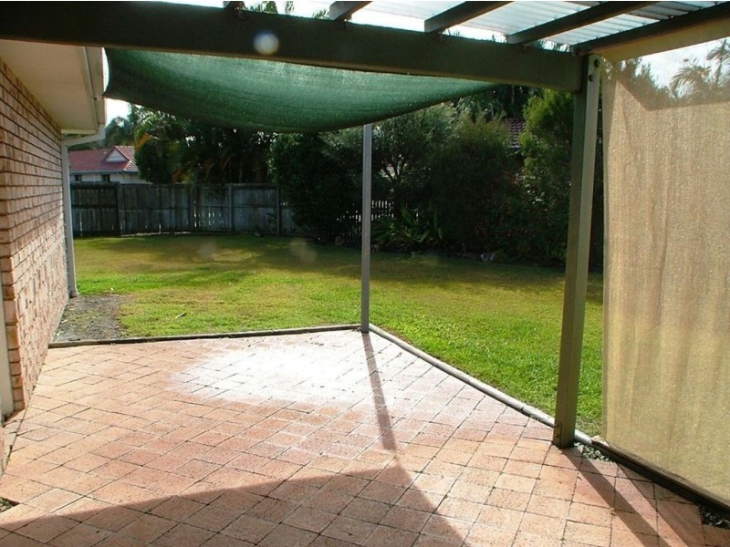 17 St James Court, Little Mountain QLD 4551