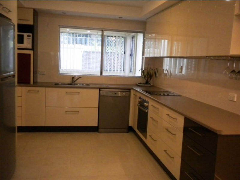 3 Warne Terrace, Kings Beach QLD 4551