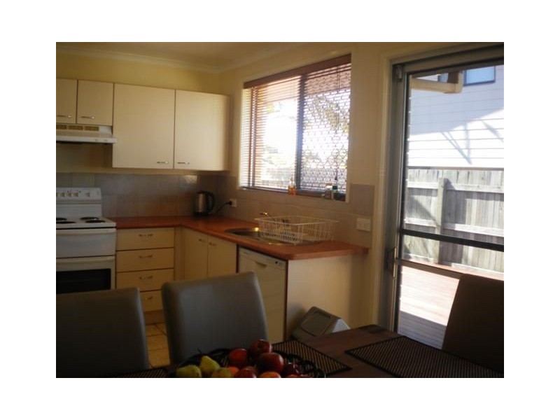19 Browning Boulevard, Battery Hill QLD 4551