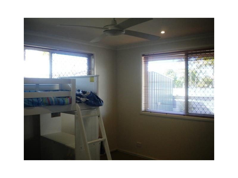 19 Browning Boulevard, Battery Hill QLD 4551