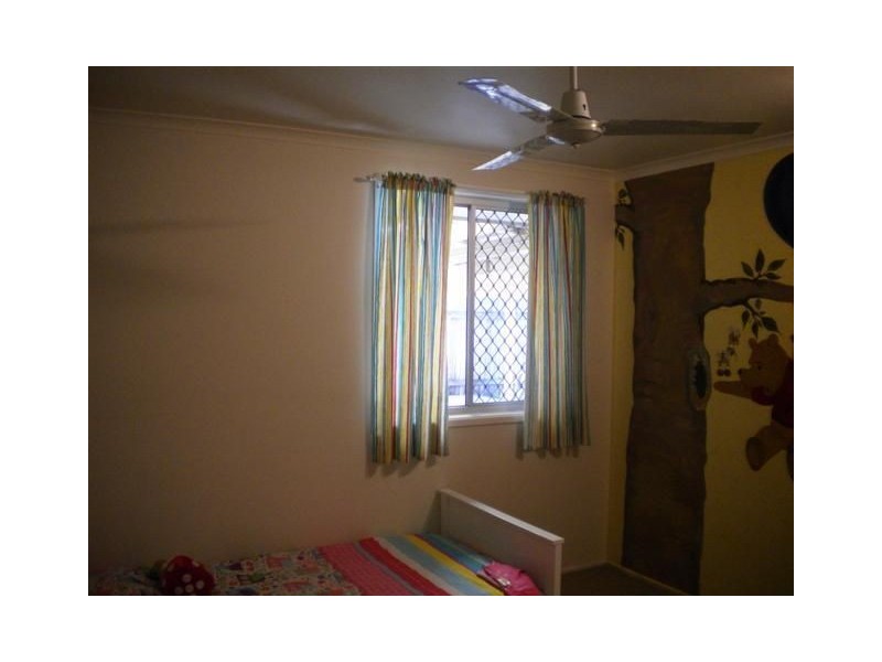 19 Browning Boulevard, Battery Hill QLD 4551