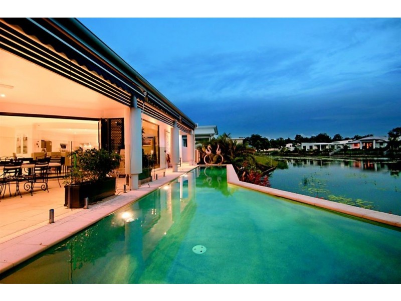 9 Ballinger Place, Pelican Waters QLD 4551