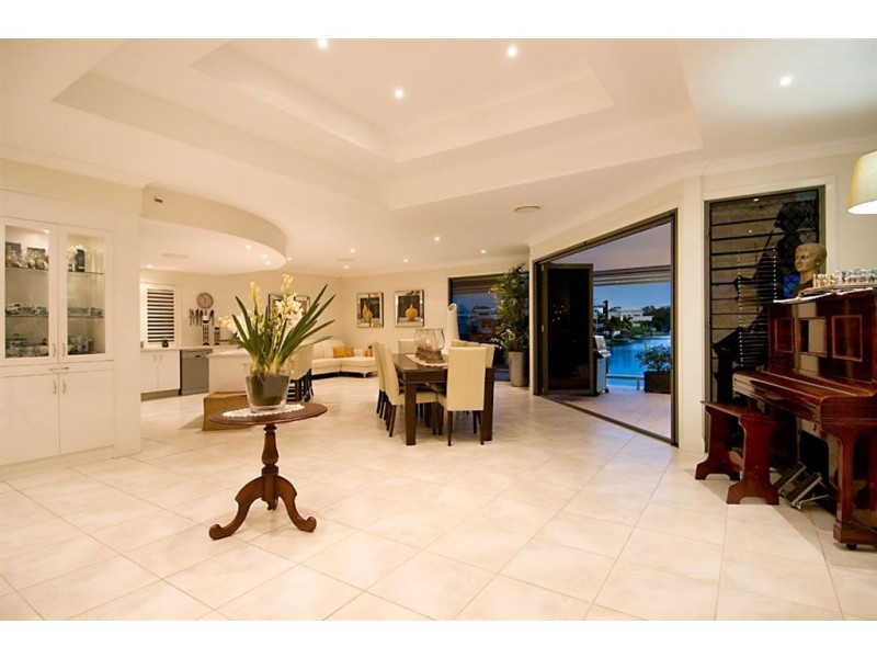 9 Ballinger Place, Pelican Waters QLD 4551