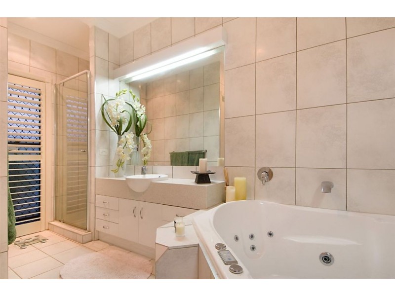 9 Ballinger Place, Pelican Waters QLD 4551