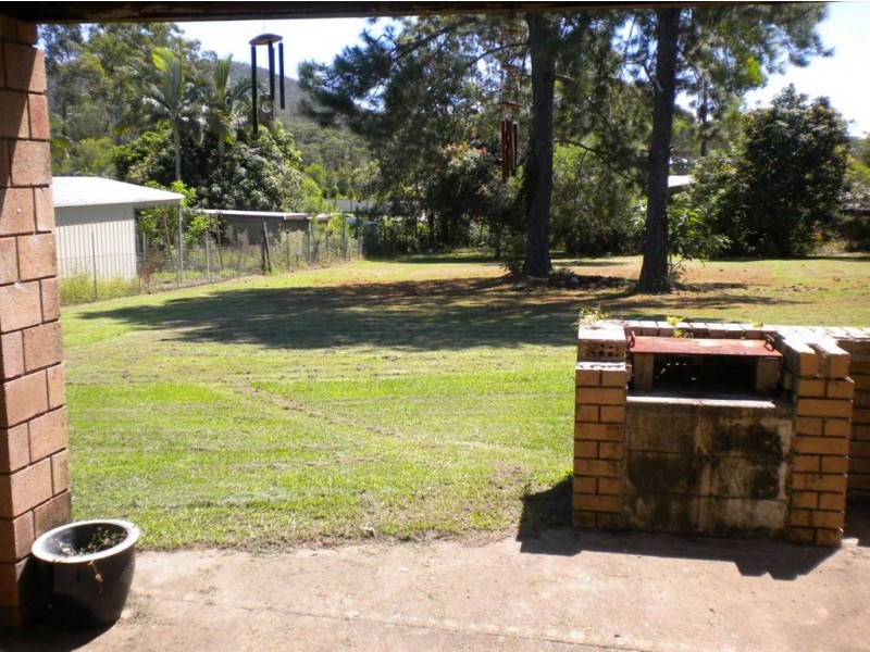 22 Nichols Avenue, Beerwah QLD 4519