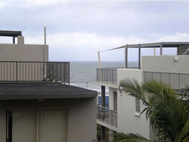 7 Mahia Terrace, Kings Beach QLD 4551
