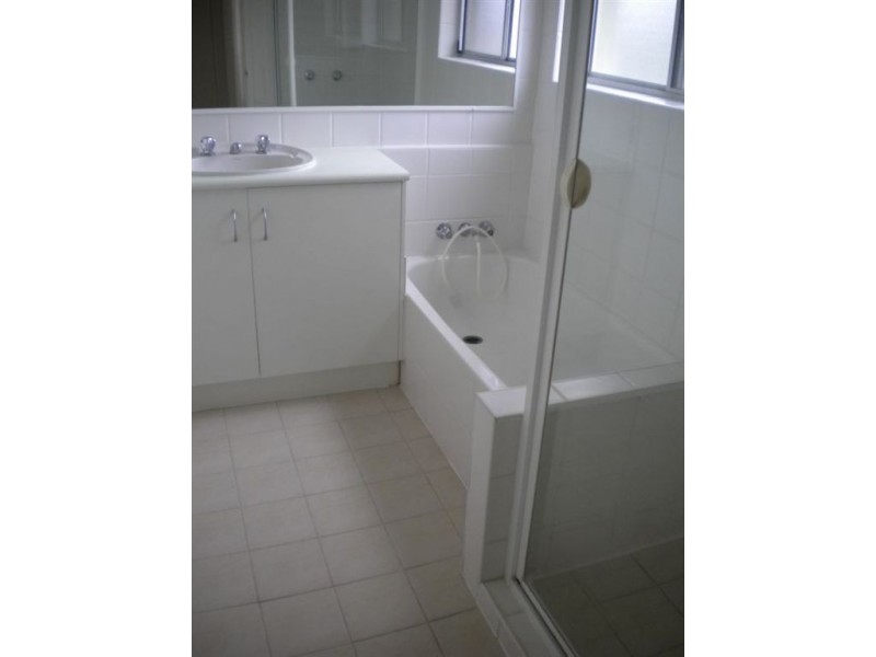 7 Mahia Terrace, Kings Beach QLD 4551