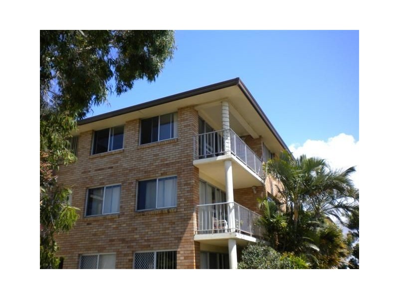 12 Coonowrin Street, Dicky Beach QLD 4551