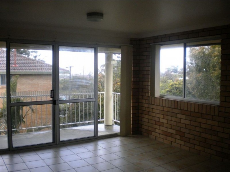 12 Coonowrin Street, Dicky Beach QLD 4551