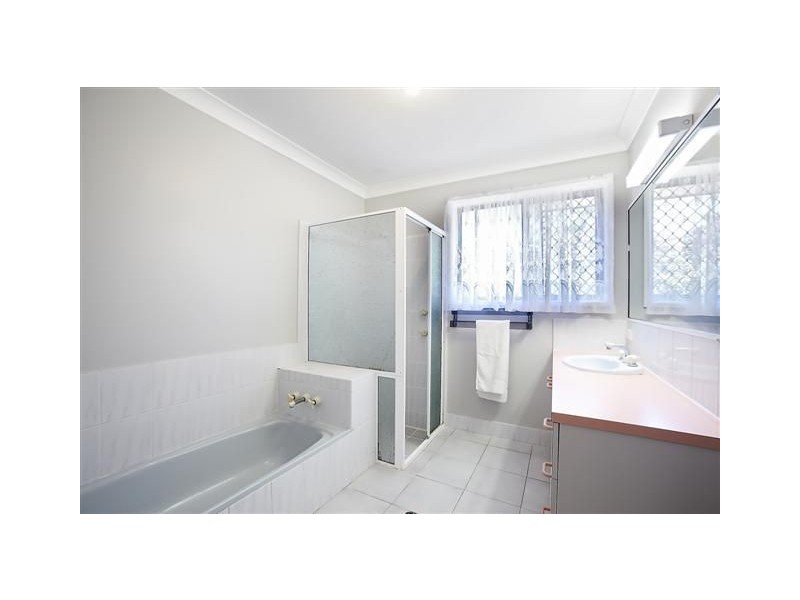 29 Milbong Street, Battery Hill QLD 4551