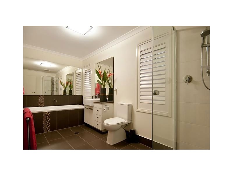 35 Whitehaven Way, Pelican Waters QLD 4551
