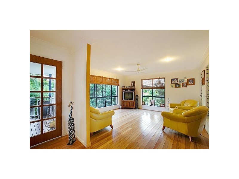 16 Carisbrook Court, Little Mountain QLD 4551