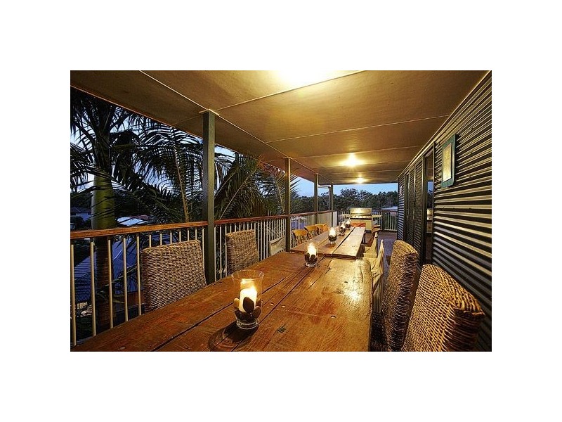 16 Carisbrook Court, Little Mountain QLD 4551