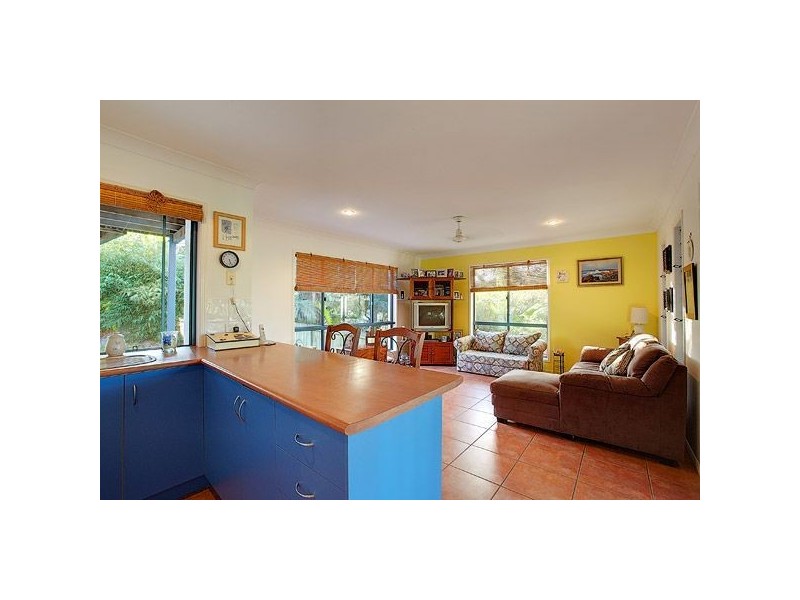 16 Carisbrook Court, Little Mountain QLD 4551