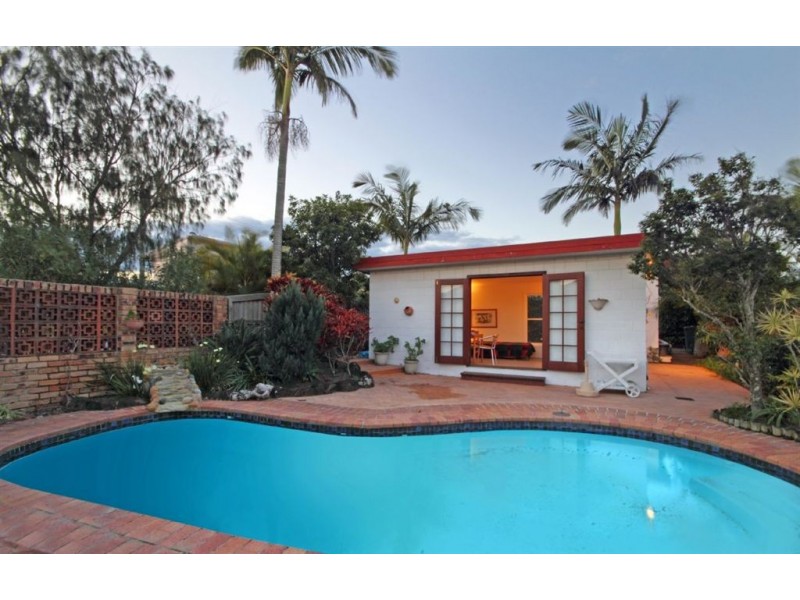 12 Bott Street, Dicky Beach QLD 4551