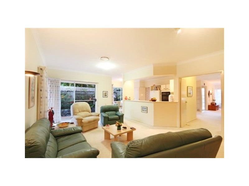12 Bott Street, Dicky Beach QLD 4551