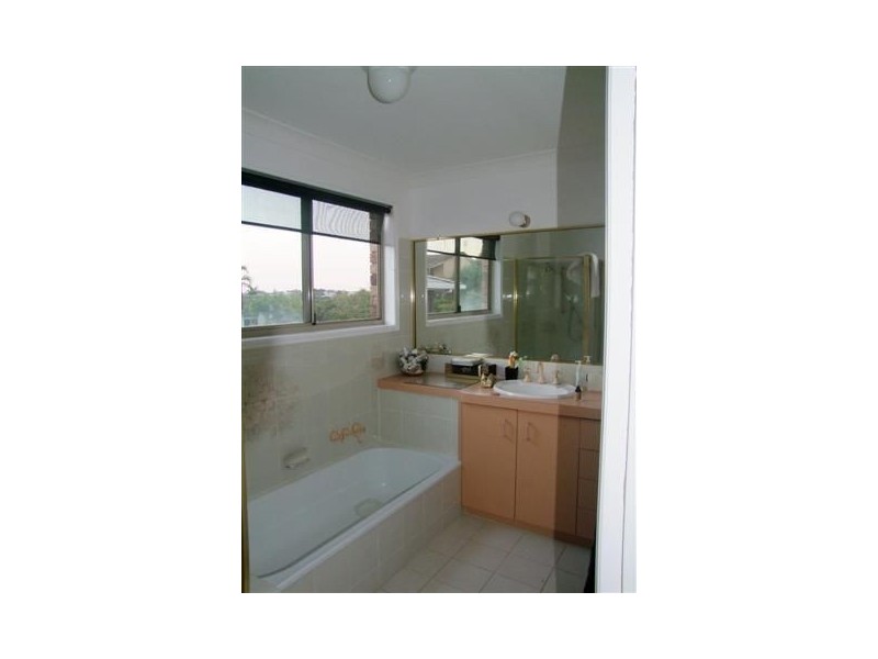 3 Blamey Street, Battery Hill QLD 4551