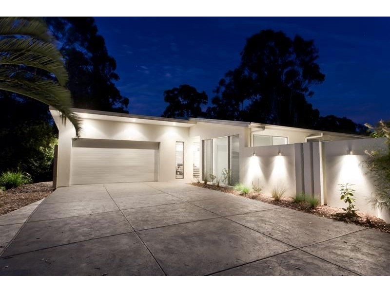 106 Sunset Drive, Little Mountain QLD 4551