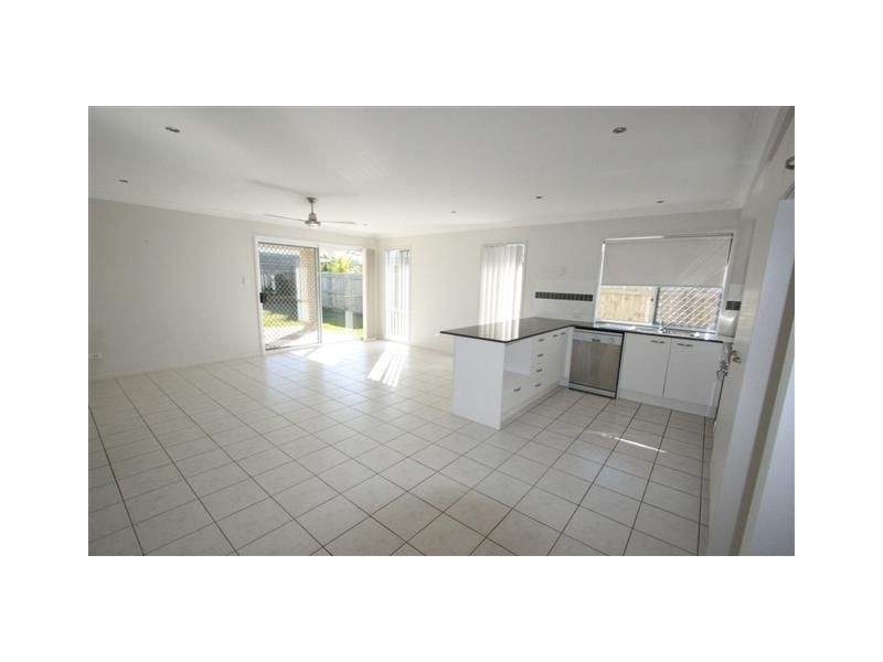 5 Howitt Street, Caloundra West QLD 4551