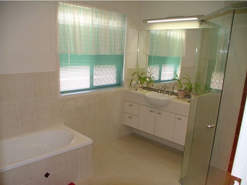 25 Sovereign Cct, Pelican Waters QLD 4551