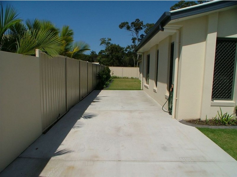 25 Sovereign Cct, Pelican Waters QLD 4551
