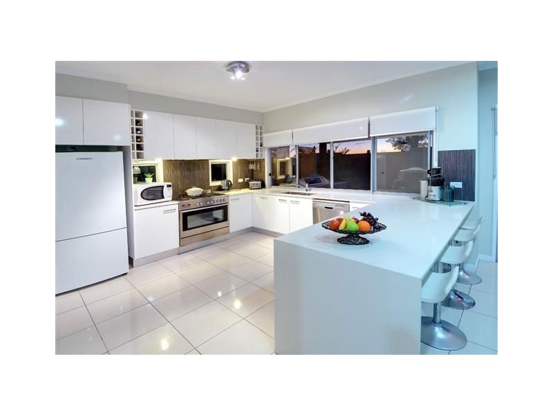 14 Echo Street, Pelican Waters QLD 4551
